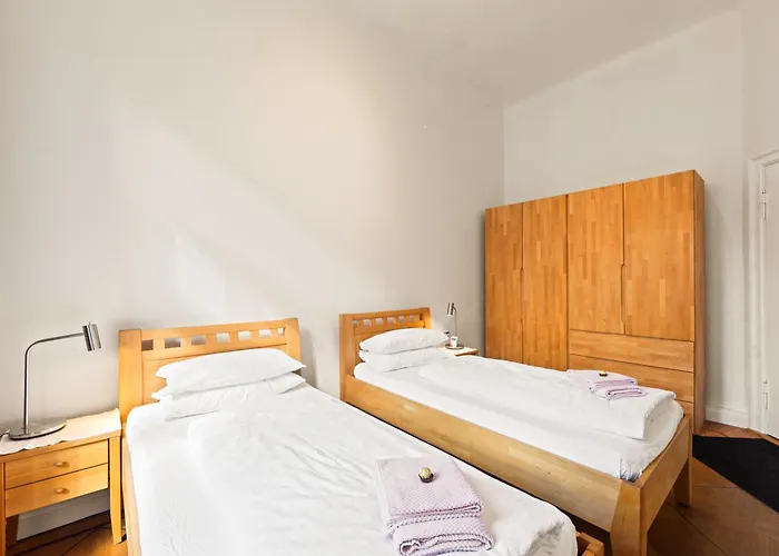 Apartament 1,399 Sq Ft Historic Landmark, Checkpoint Charlie *