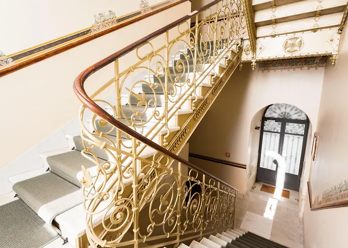 Apartman 1,399 Sq Ft Historic Landmark, Checkpoint Charlie *