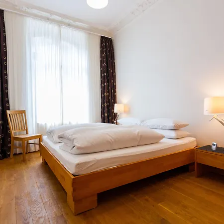 Apartament 1,399 Sq Ft Historic Landmark, Checkpoint Charlie *