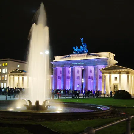 1,399 Sq Ft Historic Landmark, Checkpoint Charlie *