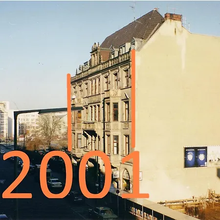 Aptc Downtown Monument4rent Near Checkpoint Charlie
