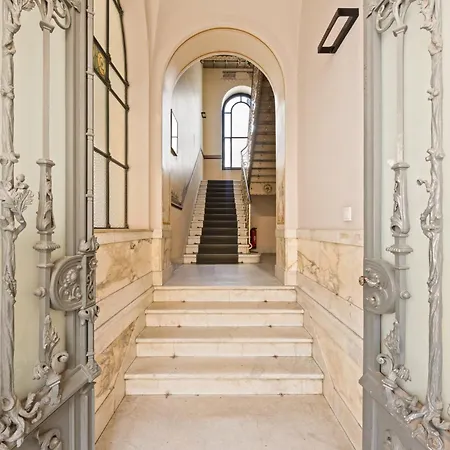Apartment Aptc Downtown Monument4rent Near Checkpoint Charlie