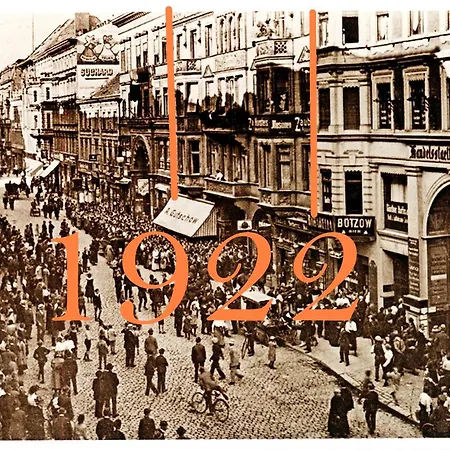 1,399 Sq Ft Historic Landmark, Checkpoint Charlie *