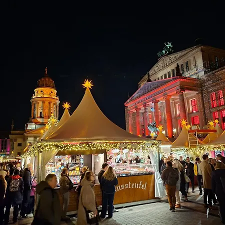 Apartament 1,399 Sq Ft Historic Landmark, Checkpoint Charlie *
