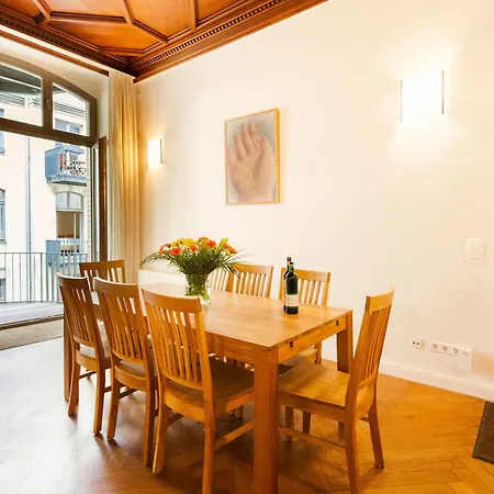 Aptc Downtown Monument4rent Near Checkpoint Charlie Appartamento Berlino