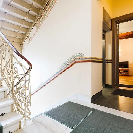 Aptc Downtown Monument4rent Near Checkpoint Charlie Berlino