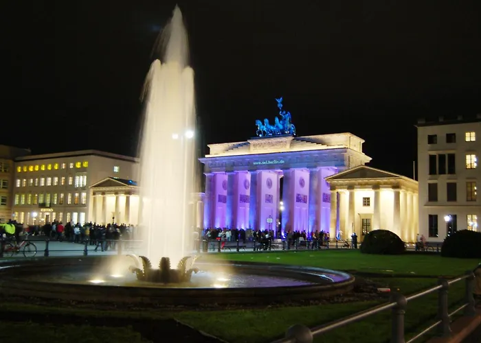 1,399 Sq Ft Historic Landmark, Checkpoint Charlie *