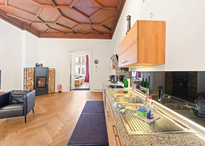 1,399 Sq Ft Historic Landmark, Checkpoint Charlie Apartamento *