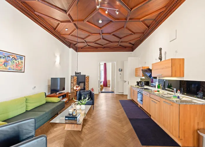 1,399 Sq Ft Historic Landmark, Checkpoint Charlie *