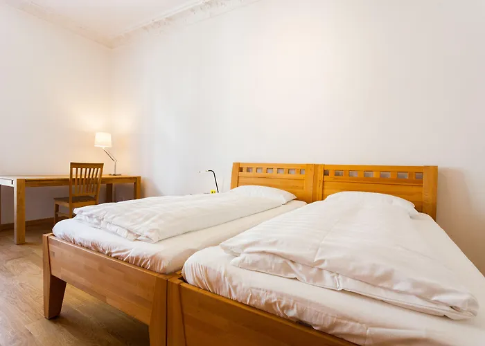 Apartament 1,399 Sq Ft Historic Landmark, Checkpoint Charlie *