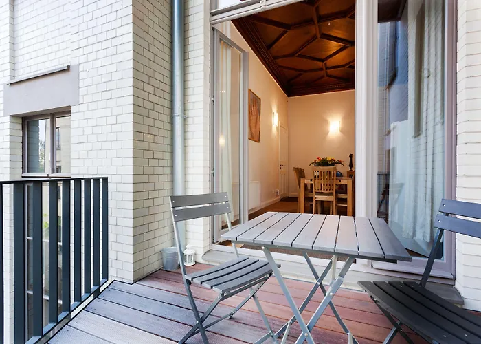 1,399 Sq Ft Historic Landmark, Checkpoint Charlie *