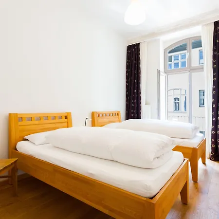 Apartamento 1,399 Sq Ft Historic Landmark, Checkpoint Charlie