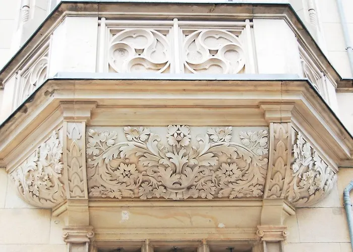 1,399 Sq Ft Historic Landmark, Checkpoint Charlie Daire Berlin